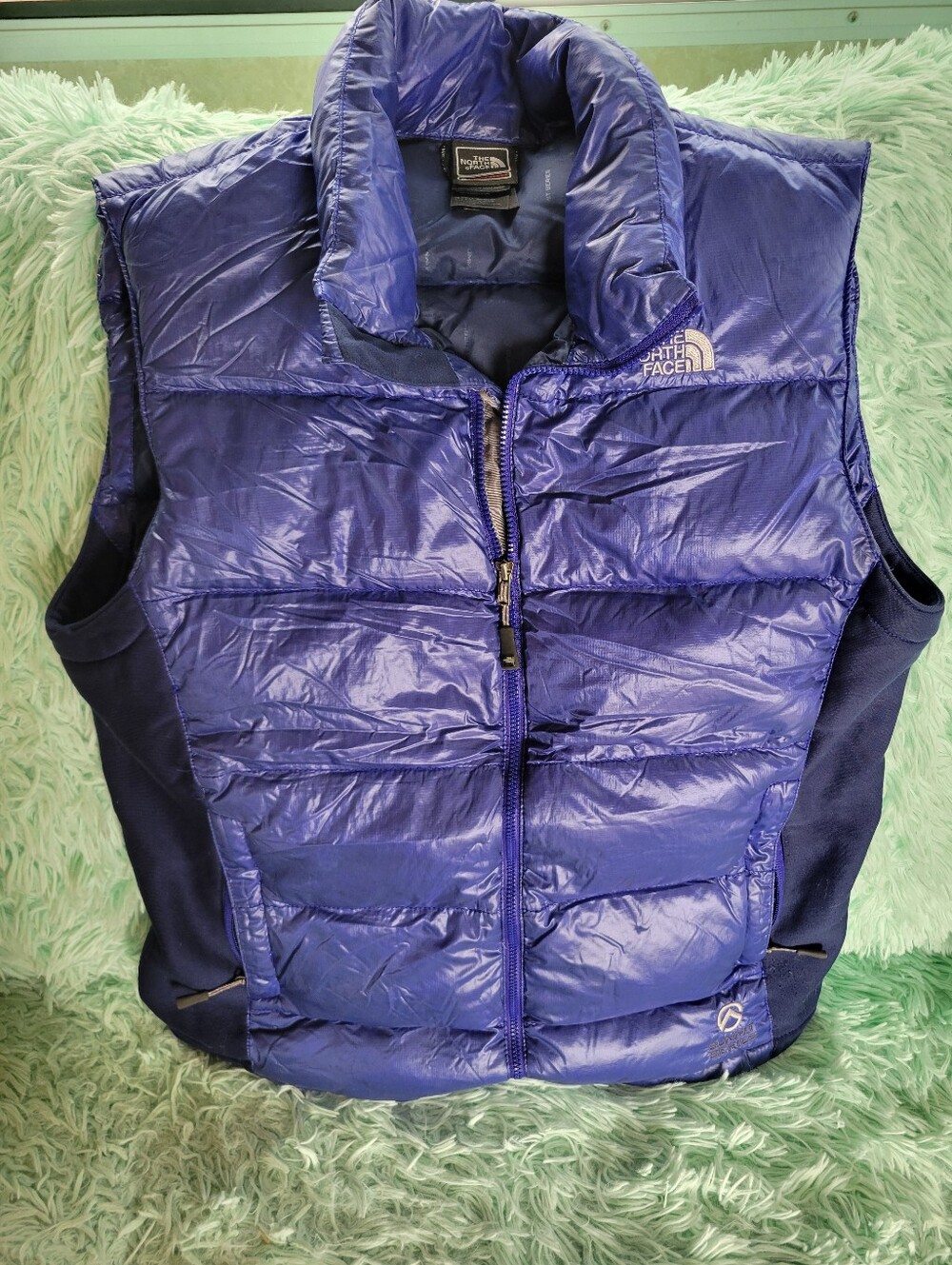 The North Face Summit Series Vest    Purple   Down-filled